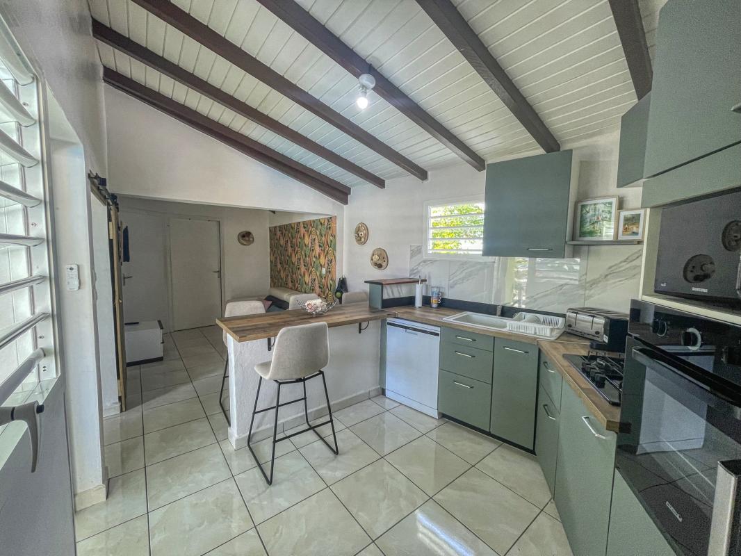 10.Location villa piscine St François Guadeloupe_Cuisine